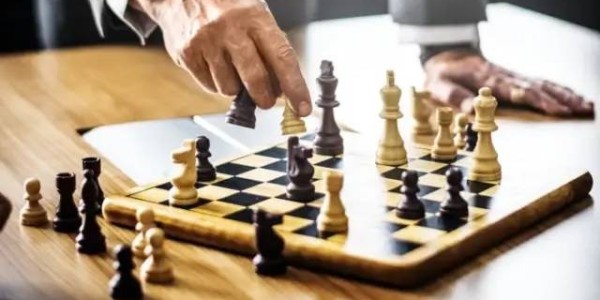 森林老爹坚果贴牌代工厂浅谈面对疫情经济我们应如何？