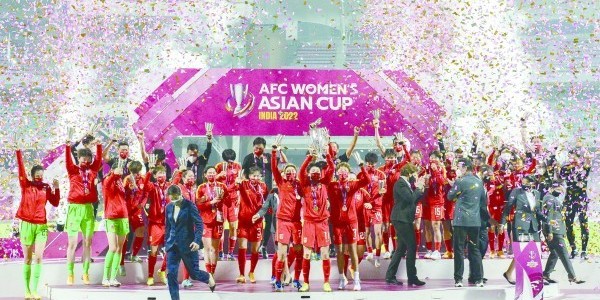 中国女足逆转韩国登顶亚洲杯，韩媒感叹：又被万里长城挡住