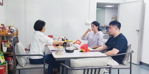 钟山梁总实地考察，敲定坚果 OEM 代工合作-森林老爹坚果代工厂