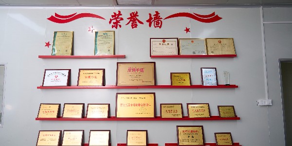 客户莅临森林老爹坚果工厂，现场敲定定制代工全方案